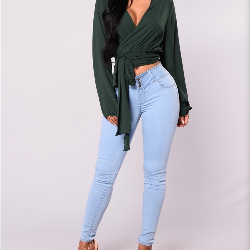 Round of Applause Booty Shape Jeans (FashionNova)